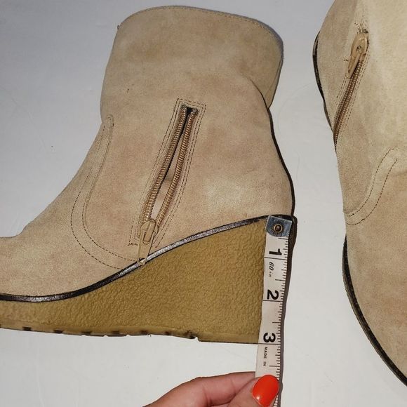 Kellie & Katie fold over suede winter booties  8.5 - Picture 13 of 16